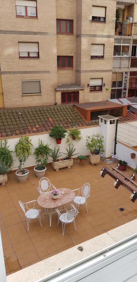La Parada De Echegaray Saragossa Exterior foto